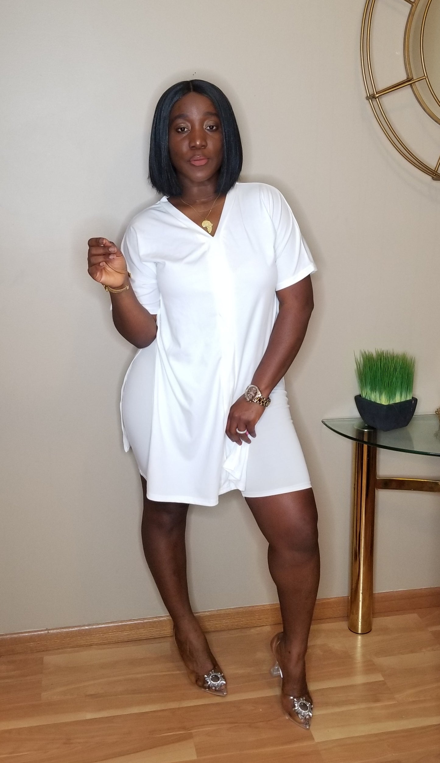 Jada 2 Piece V-neck Outfits for Women Summer Textured Crop Tops and Elastic Wasit Flowy Shorts Skort Set Two Piece Sets (White)